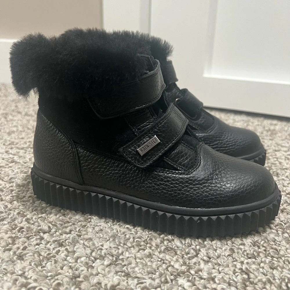 Naturino Leather Fur Lined Kids Boots Black Velcro Winter Size 12 EU 30